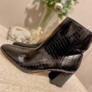 Black JANE AND THE SHOE iris bottie size 10